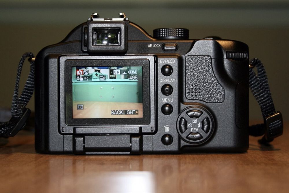 Panasonic Lumix DMC-FZ30 Digital Camera with 12X Zoom Lens64284325186178122