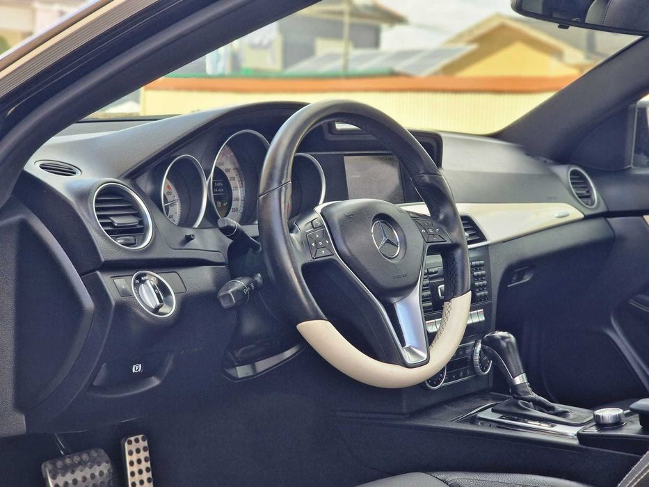 MERCEDES-BENZ C220 COUPÉ AMG 170CV "7G-TRONIC"