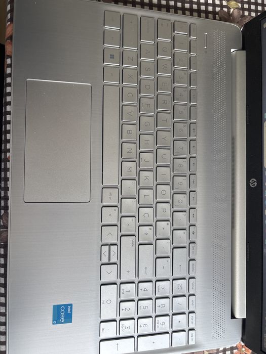 Portatil HP 238G