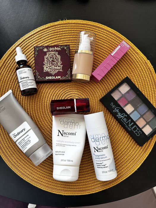 Zestaw kosmetyków box