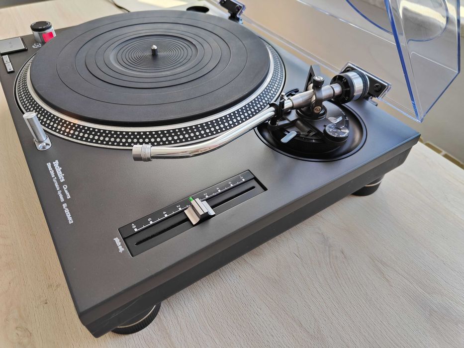 Gramofon Technics SL-1210MK2 czarny PO SERWISIE