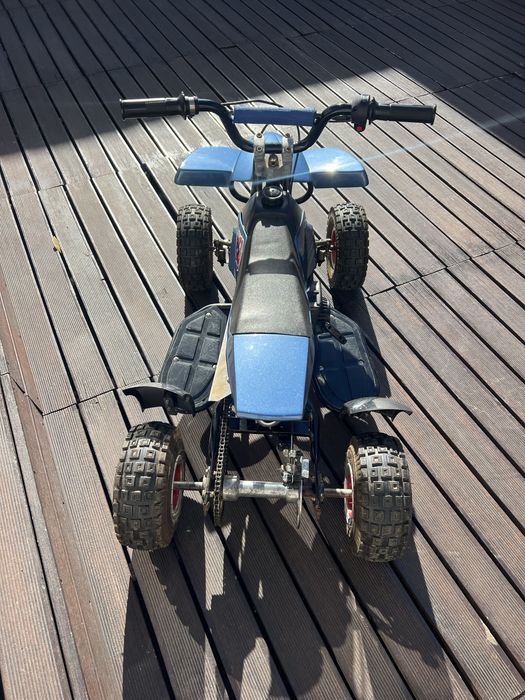 Moto 4 para criança