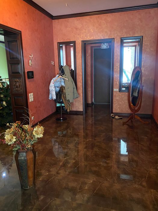 Продається будинок в Царському селі на вʼїзді в Геронимівку 32 250 000