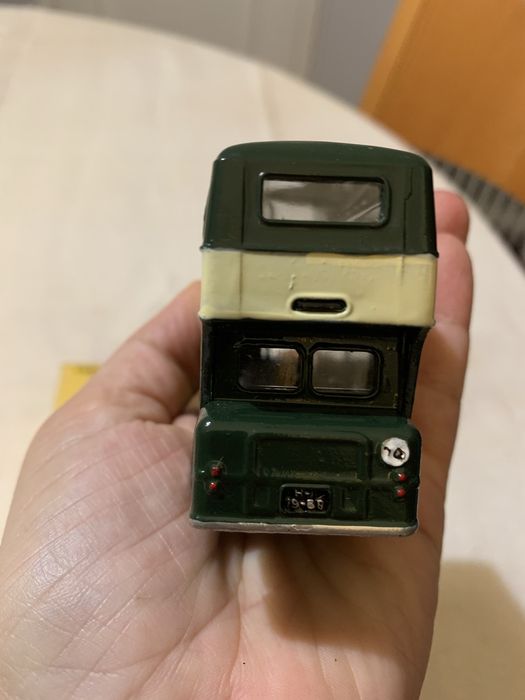 Autocarro Leyland METOSUL