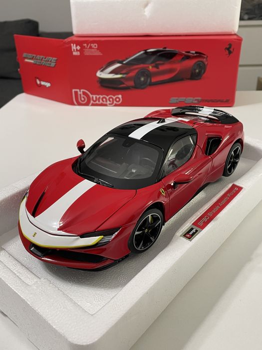 Model Ferrari SF90 Stradale Assetto Fiorano 1/18 Bburago Signature