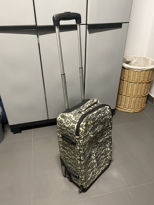 Troley da Marca Misako, excelente estado como novonovo