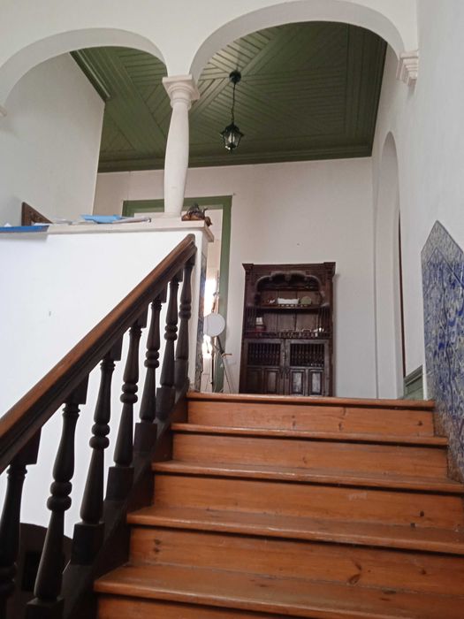 Alugos quartos grandes a 200€ em casa antiga