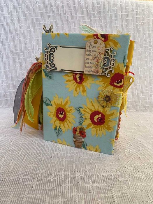 Junk journal ABELHAS e GIRASSÓIS Handmade