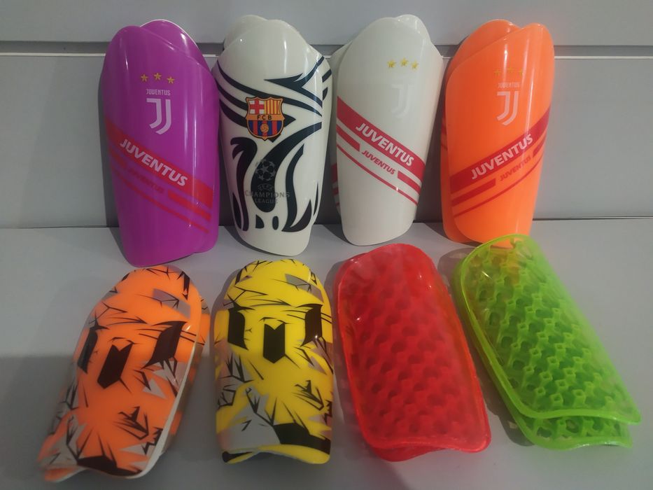 Щитки гетры перчатки футбольные детские щитки футбол