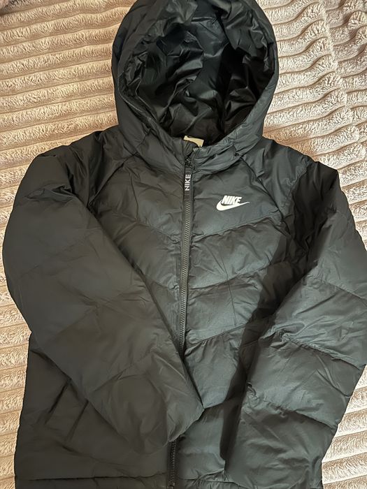 Підліткова куртка - пуховик Nike оригінал !