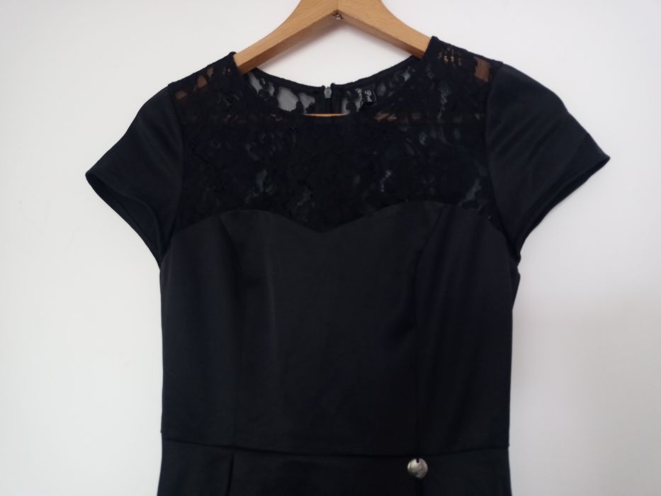 elegancka sukienka z koronką nowa 34 46 XS S midi czarna