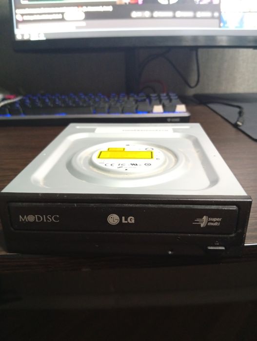 CD-ROM/Дисковод lg GH24NS95