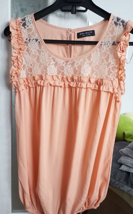 Кофтина жіноча. Нова