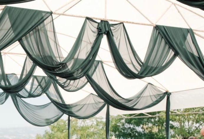 Tecidos verdes escuros