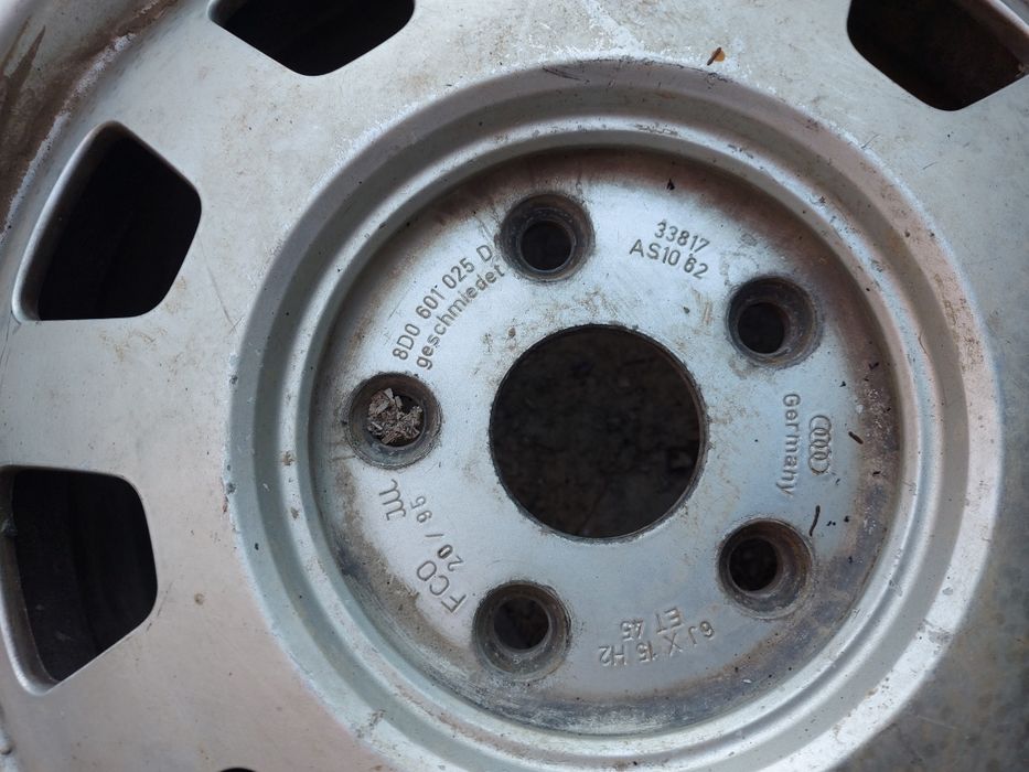 Dwie Alufelgi Passat b5 5x112 R15