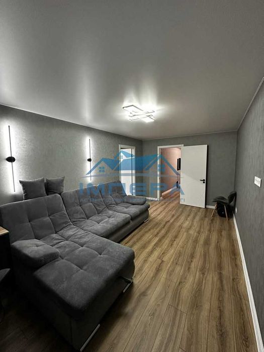 Продам 3 к квартиру в центрі з євро ремонтом