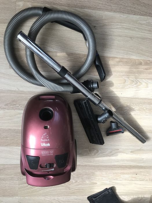 Пилосос Vititek у робочому  стані