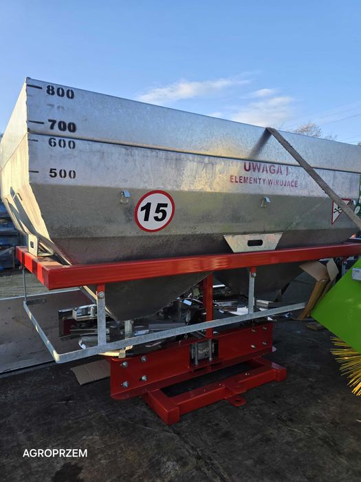 Rozsiewacze dwutarczowe poj. 400 do 1700l