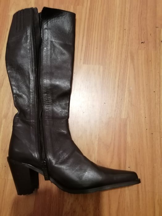 Botas  Hera cano alto em pele
