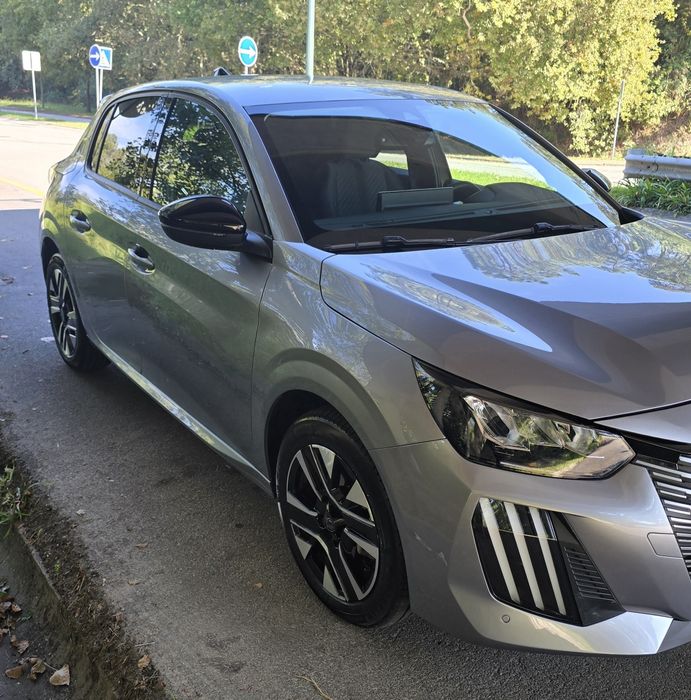 Peugeot 208 1.2 Hybrid