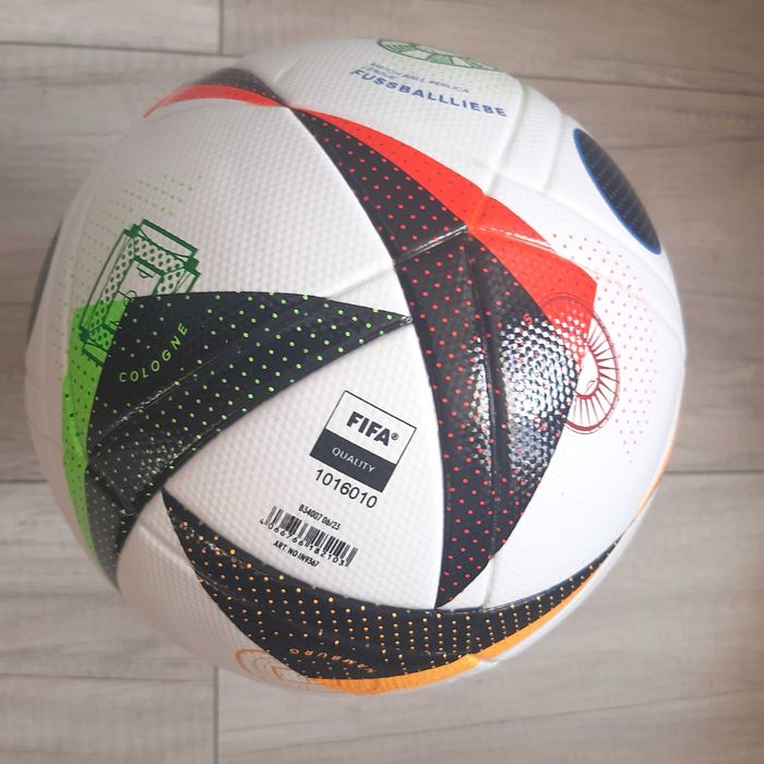 Piłka nożna Adidas Euro 2024