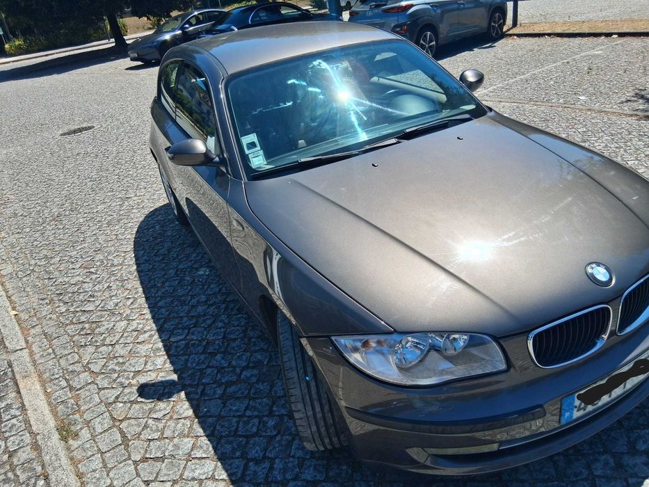 BMW Série 1. Fantástico Coupé Super Bem Tratado!