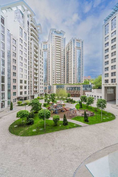Продаж 4к-квартири вул. Саперне Поле, 3, ЖК Бульвар фонтанів, 150 м²