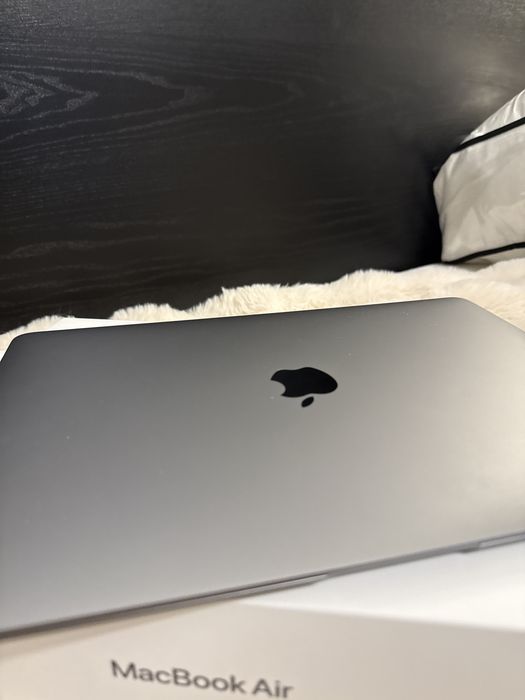 MacBook air  M1