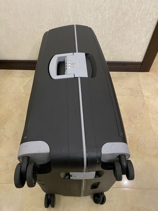 Чемодан Samsonite S'CURE Black 75см