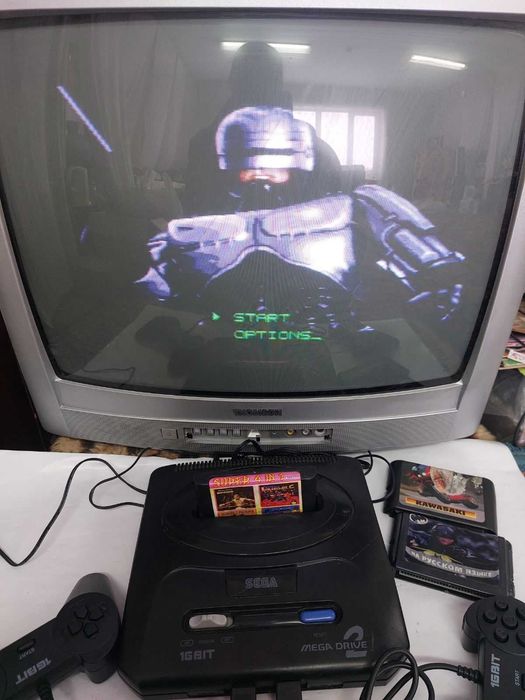 Sega mega drive ігрова приставка з 90х років у хорошому стані сега