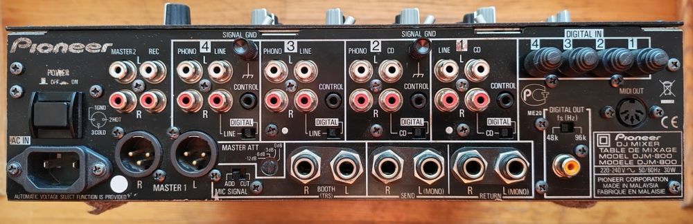 Mixer PIONEER DJM-800 - dj mikser