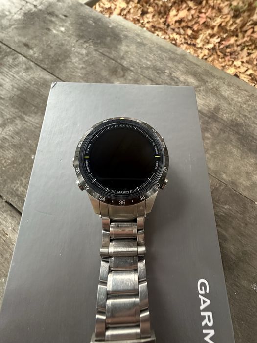 Смарт годинник Garmin Marq Athlete Gen2