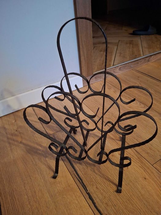 Metalowy gazetnik, stojak na gazety