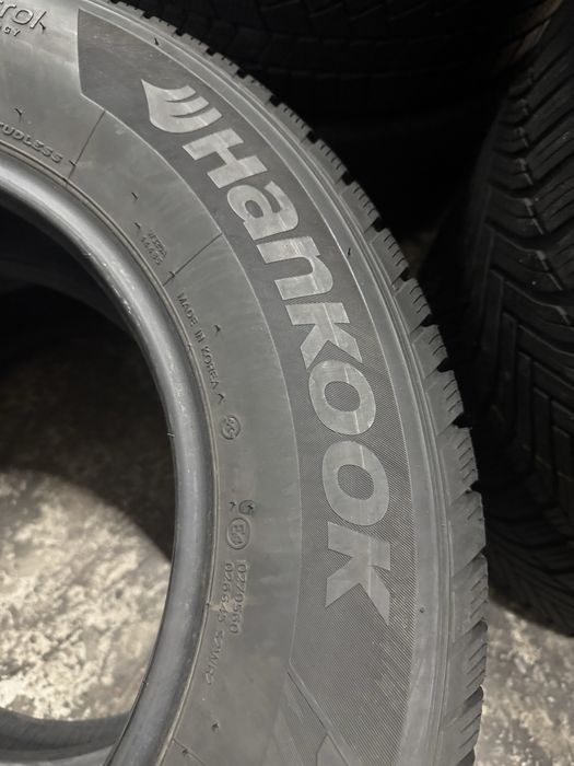 шини б.у зима 215/70 R16 Hankook Winter I*Cept Evo2 SUV склад резини