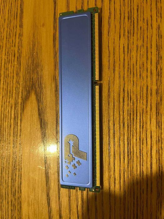 Оперативна память DDR3 4Gb 1333МГц