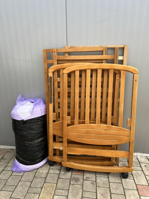 Кроватка детская Pali  комлект постели