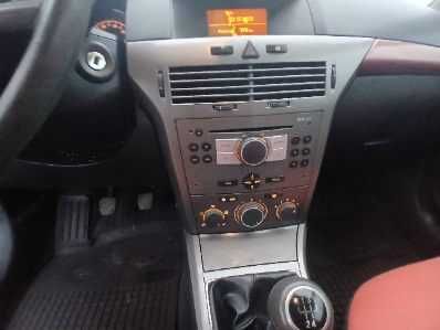 Opel Astra H  GTC 1.6 + GAZ