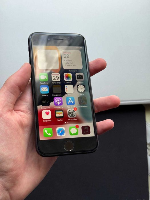 Продам iPhone 7 32 GB в ідеальному стані . (Neverlock)
