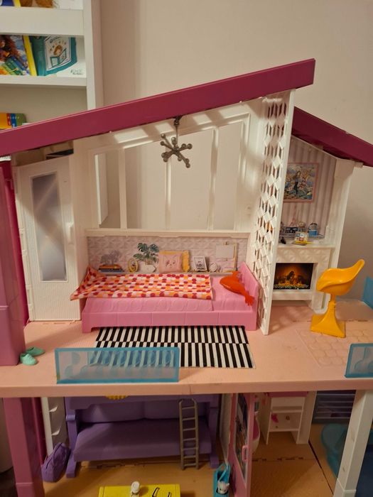 Domek dla lalek barbie