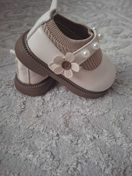 Туфлі для дівчинки