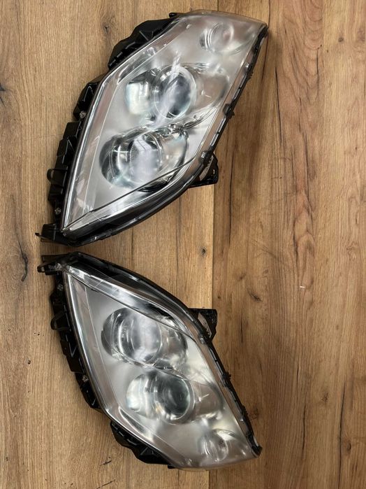 Lampa/reflektor przedni lewy prawy Renault Laguna 3