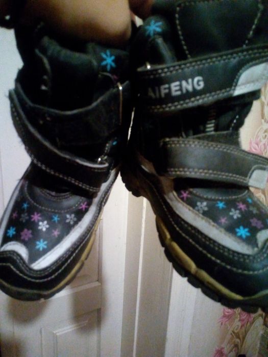 Зимові сапоги для дівчинки