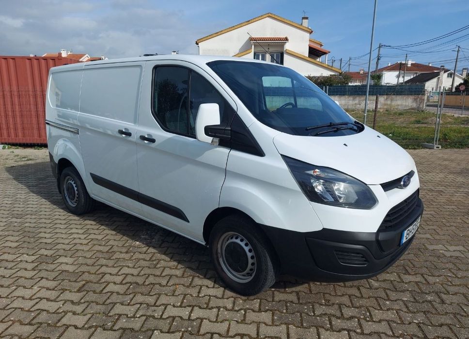 Aluguer carrinha comercial