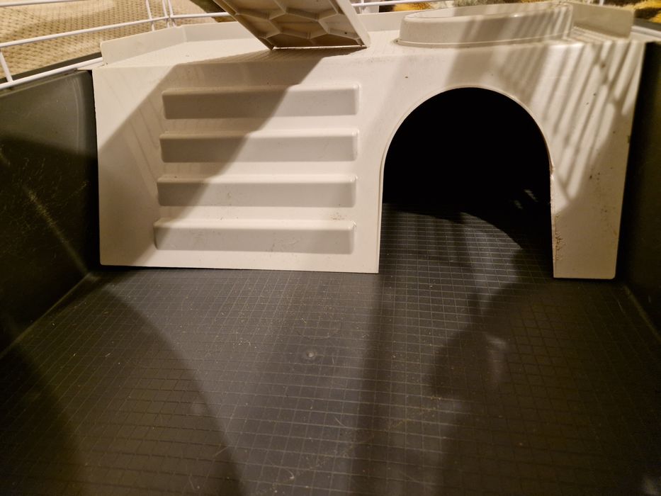 Piętrowa klatka dla królika lub szynszyli