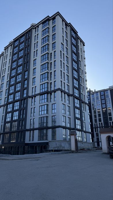 3-х кімнатна від забудовника у центрі міста. Площа (92,00м²)