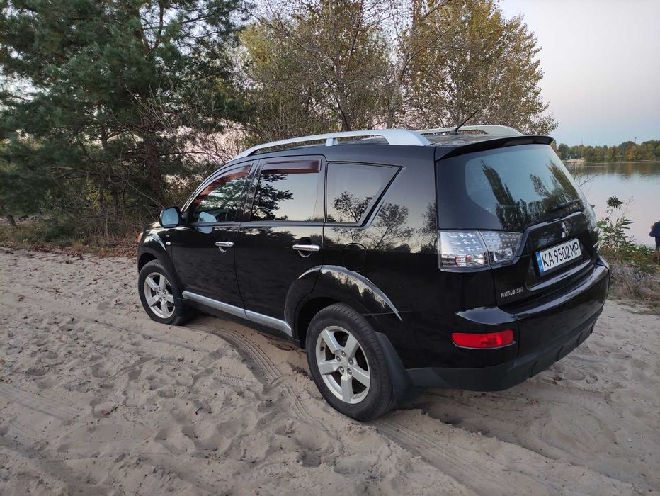 Продаж Mitsubishi Outlander XL