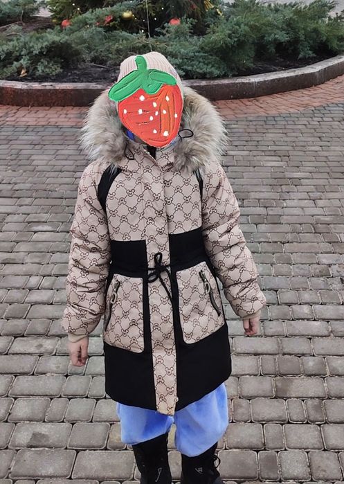 Куртка зимова на дівчинку