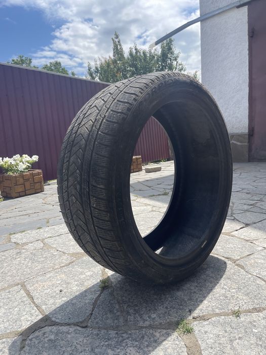 Шини на автомобіль в хорошому стані Pirelli Scorpion Winter