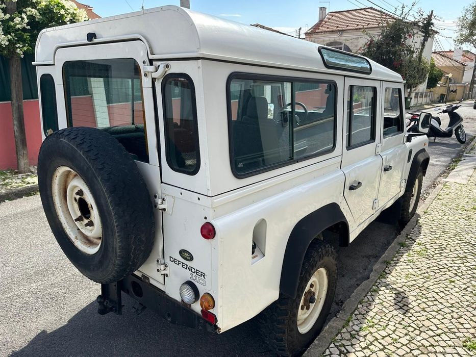 Land Rover Defender 110 S Limited