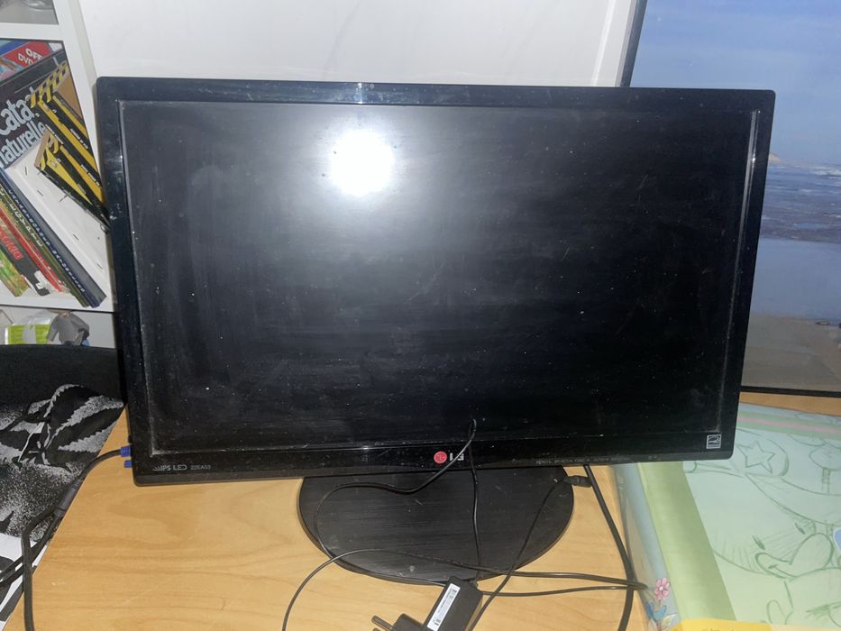 Playstation 5 Slim + Comando + Monitor